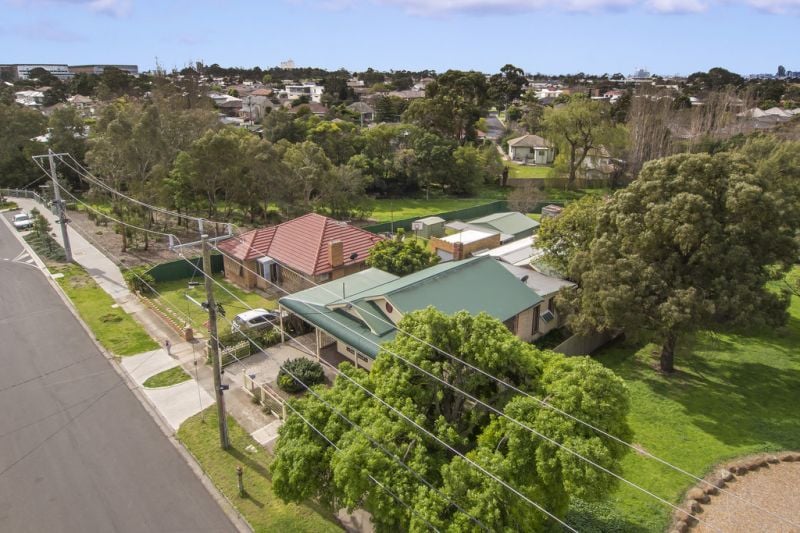 14 Lae Street, West Footscray - Thumbnail 3