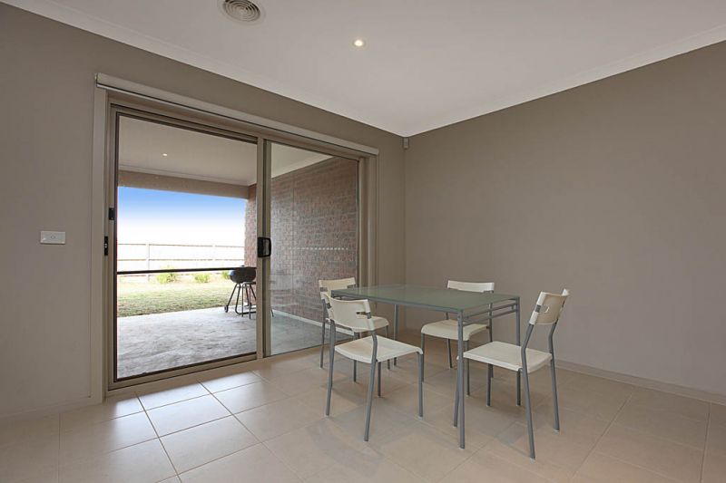 28 Windrest Way, Point Cook - Thumbnail 6