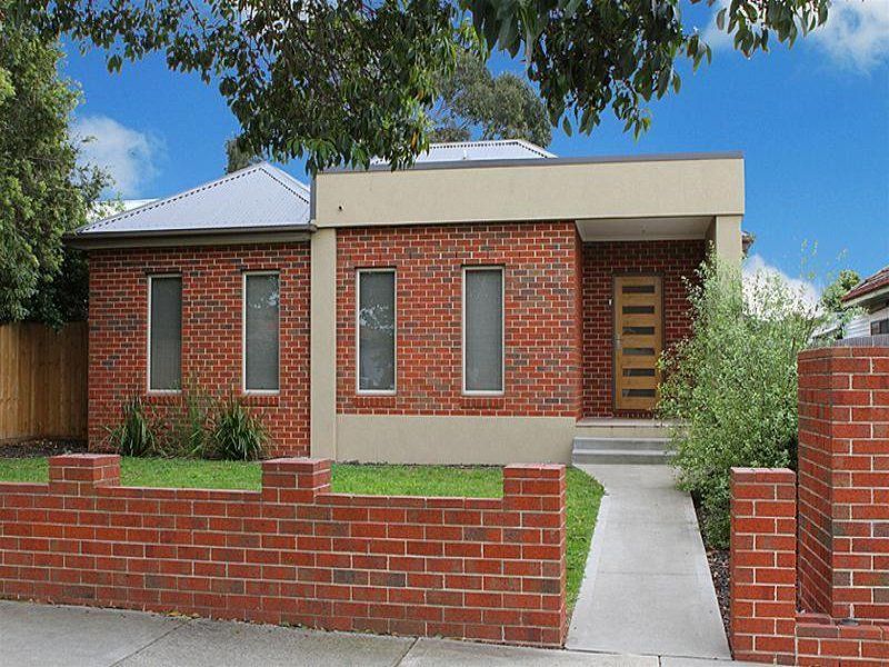 Own Street Frontage - Sure to Impress!