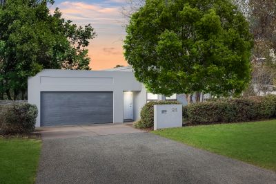 Harrison 21 Phantom Street