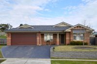 9 Chiswick Crescent, Drouin VIC