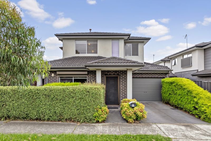 6A Mcfadzean Avenue, Reservoir