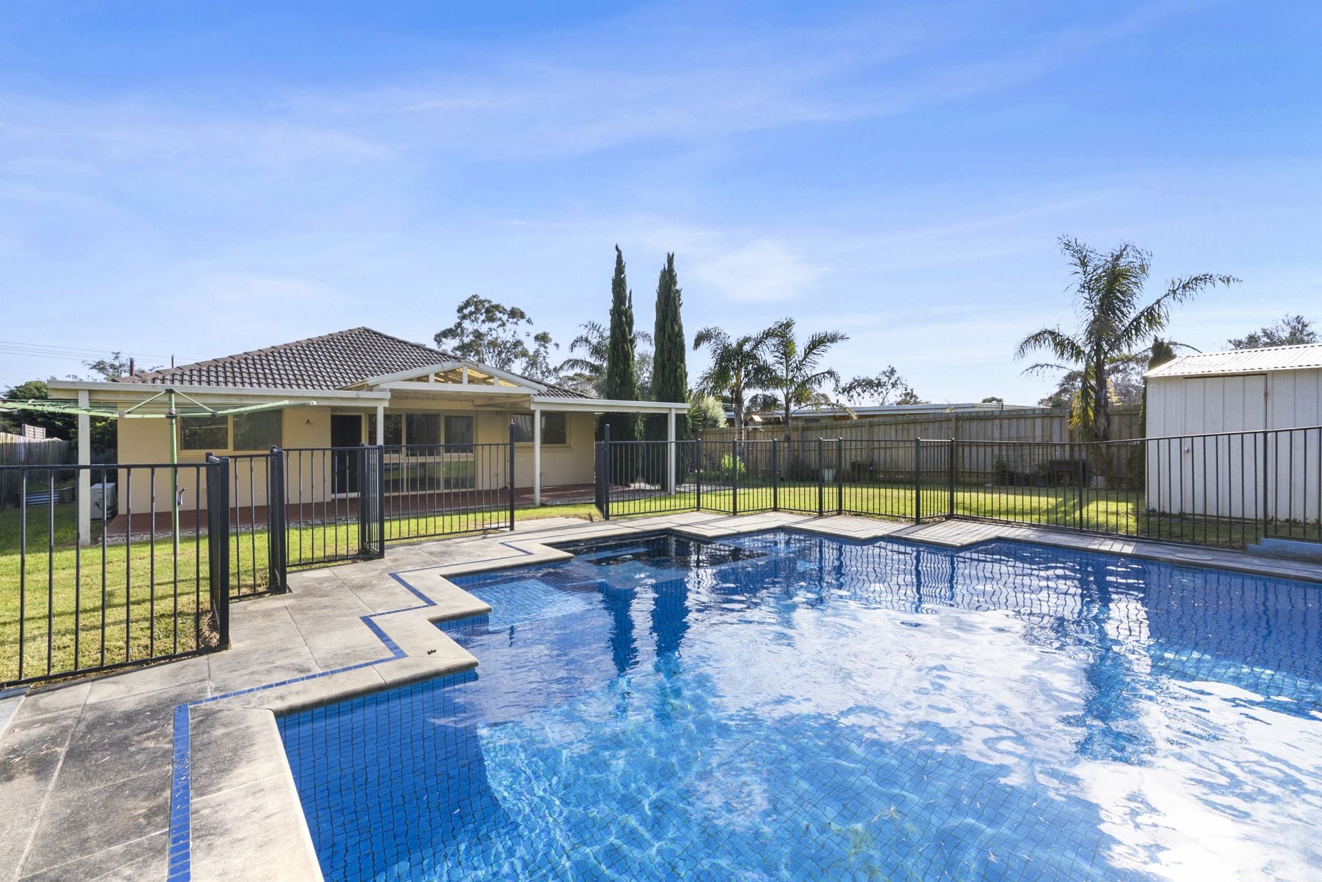 10 Dueran Street, Mount Eliza VIC