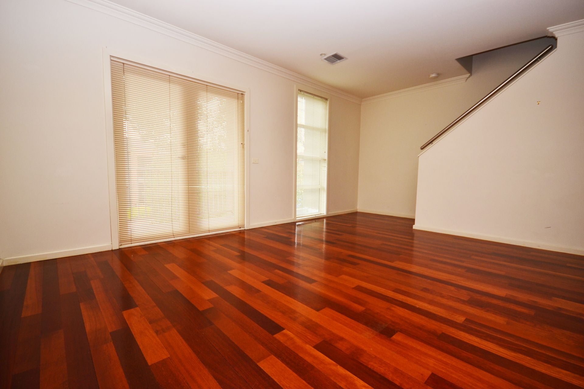 LOOKING FOR MODERN SOPHISTICATION? YOUR SEARCH IS OVER!