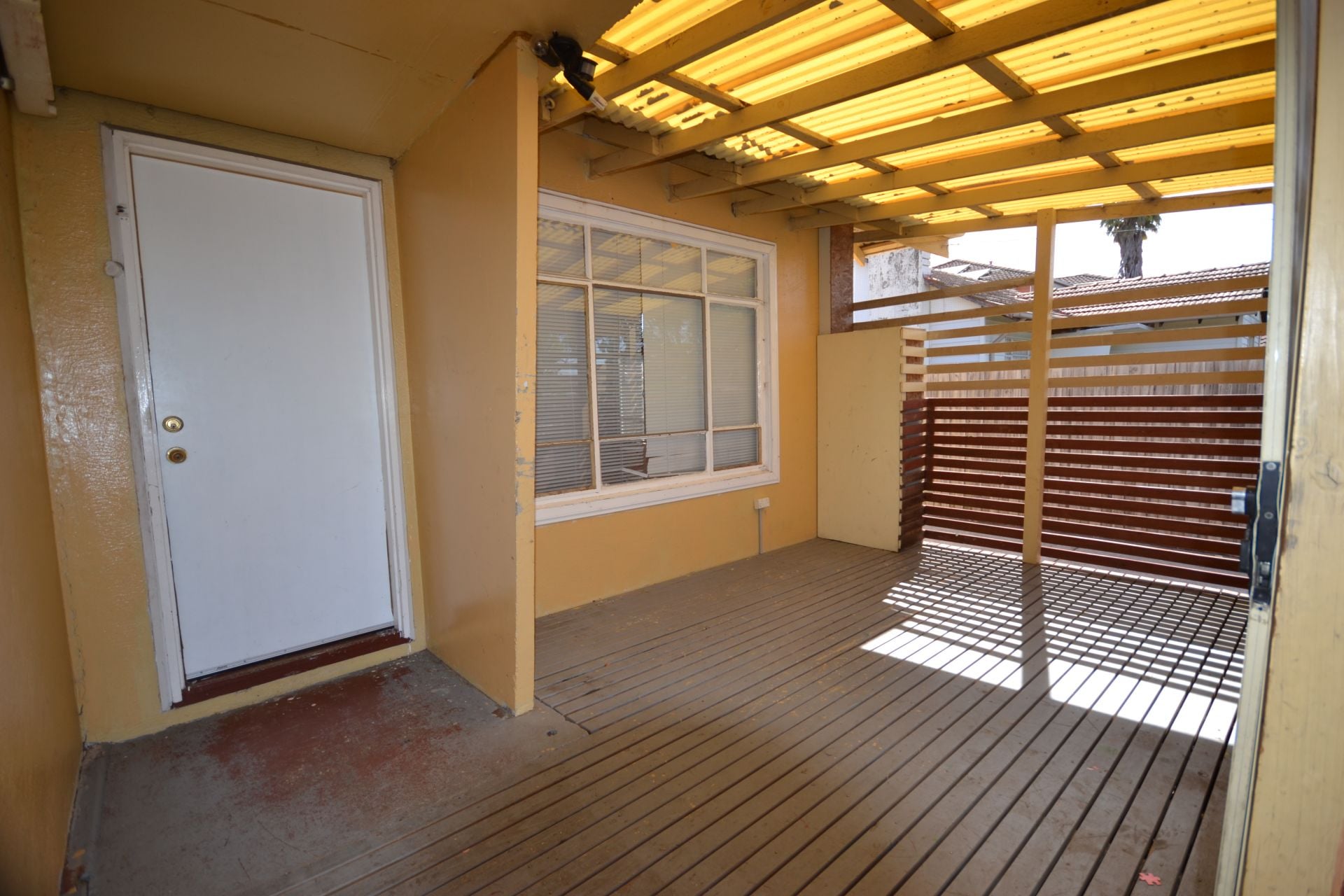 CLOSE TO NORTHLAND AND PRIMARY SCHOOLS!