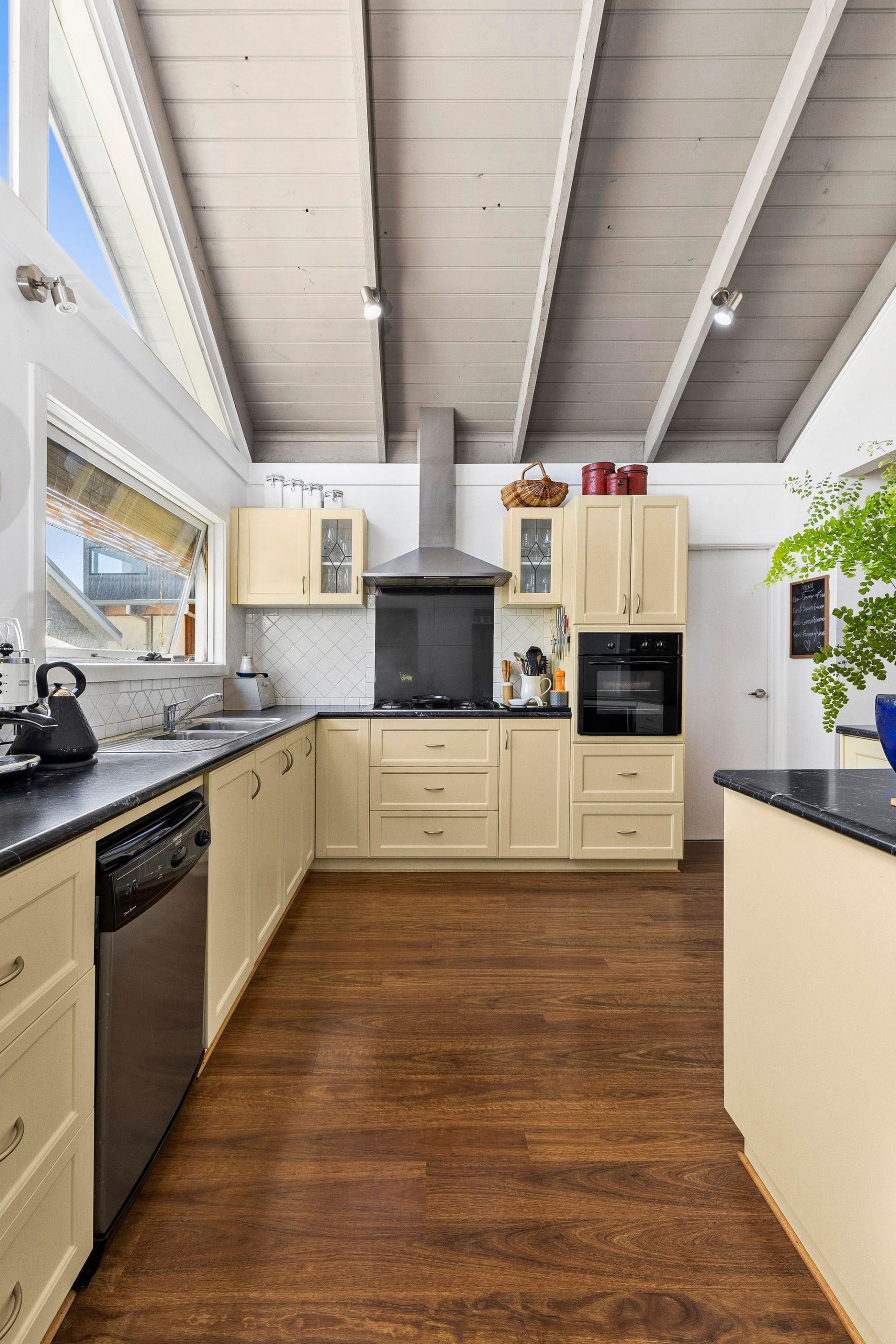 44 Baker Street Ocean Grove Vic, Ocean Grove - Thumbnail 8
