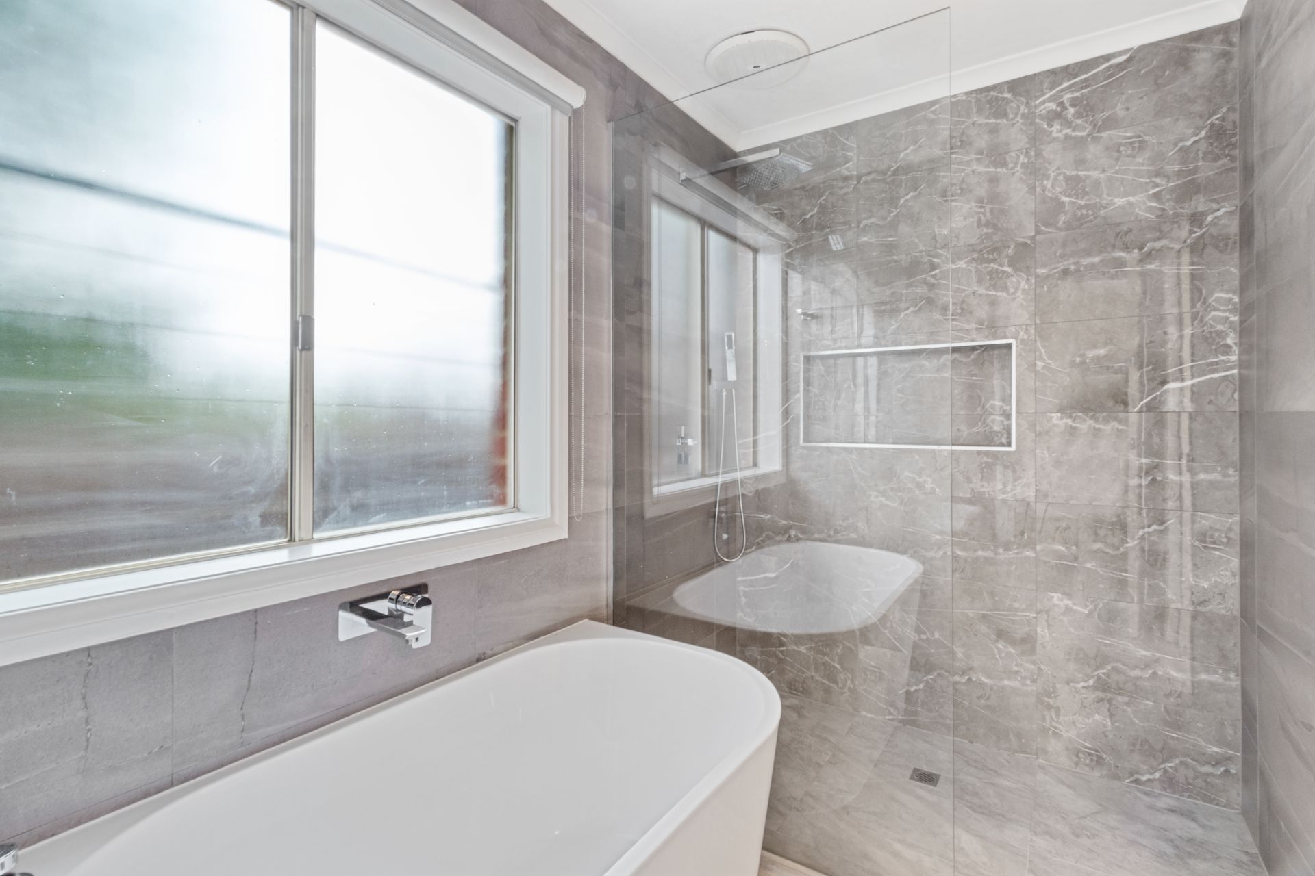 Spacious 2-Bedroom Unit in the Heart of Thomastown