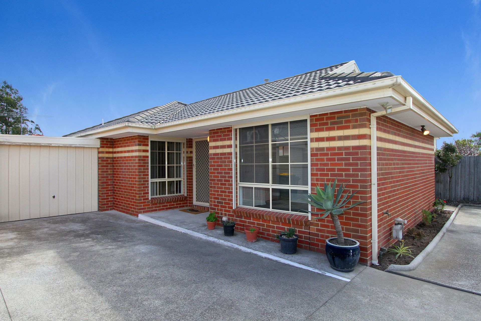 CENTRAL EPPING CHARM   *Insp Tue 11th Jul @ 4:20pm*