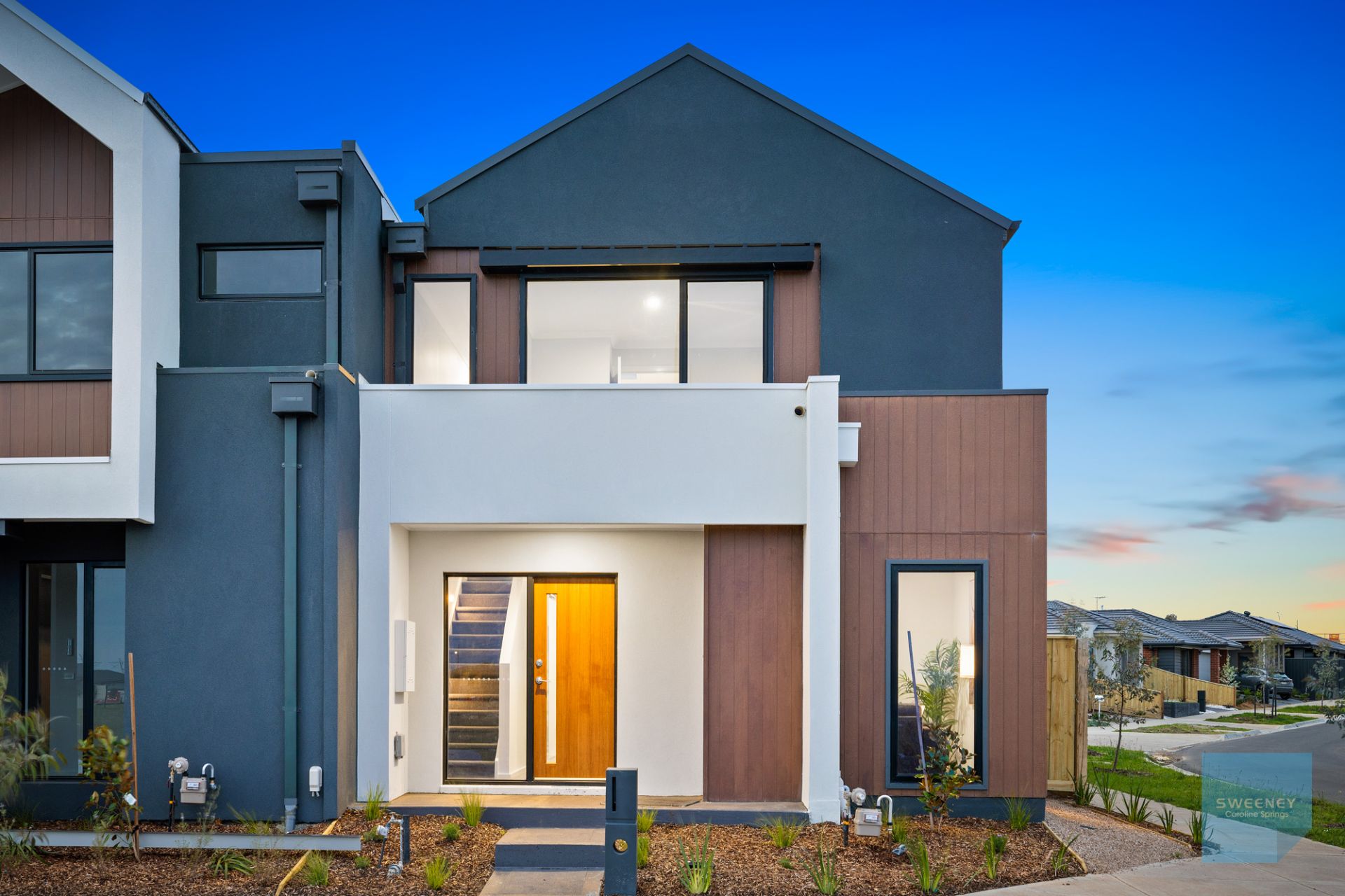 37 Adventure Avenue, Fraser Rise - Thumbnail 2