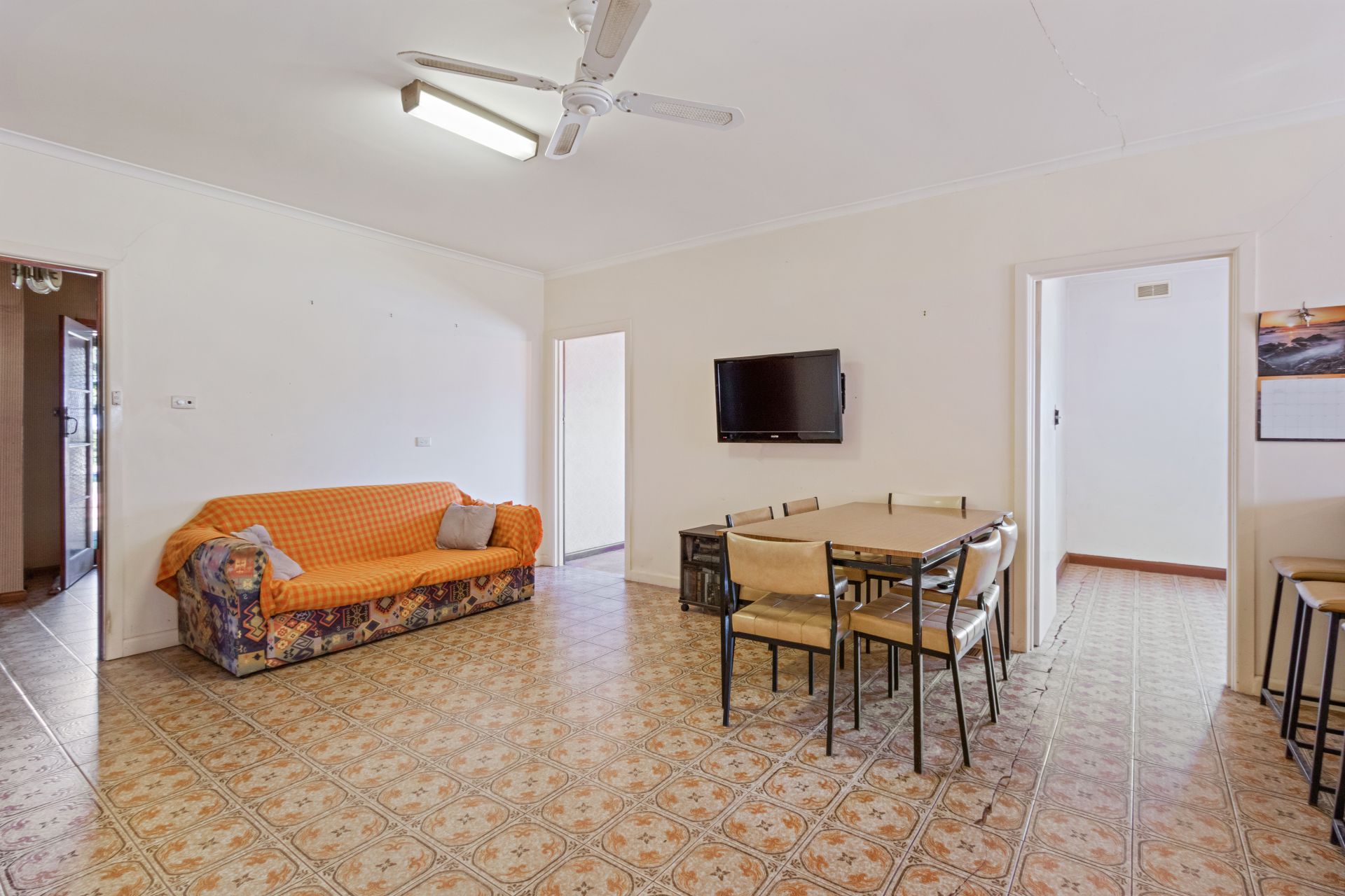 Real Estate For Sale 27 Hughes Parade Reservoir , VIC