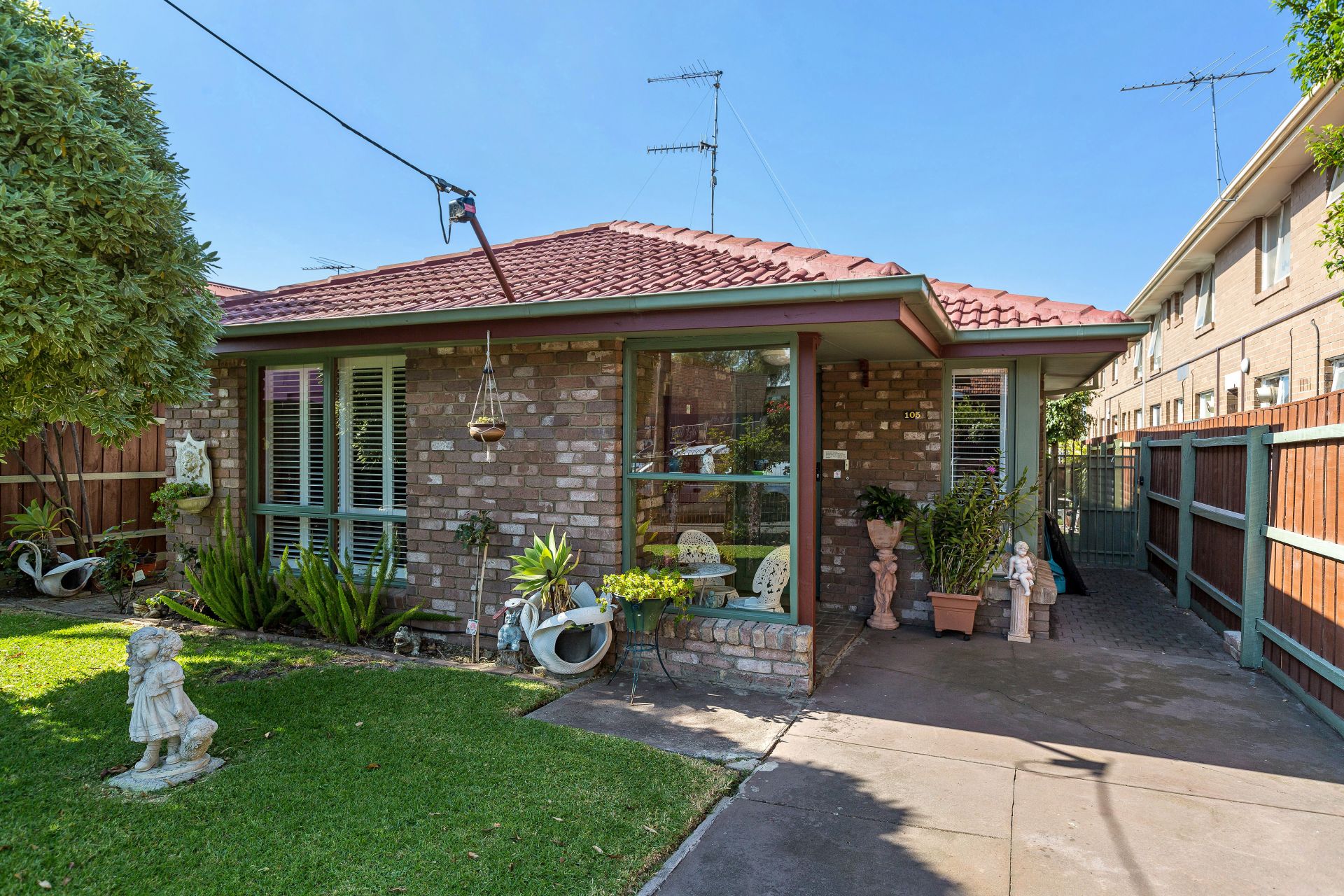 105 Somerville Road, Yarraville - Thumbnail 3