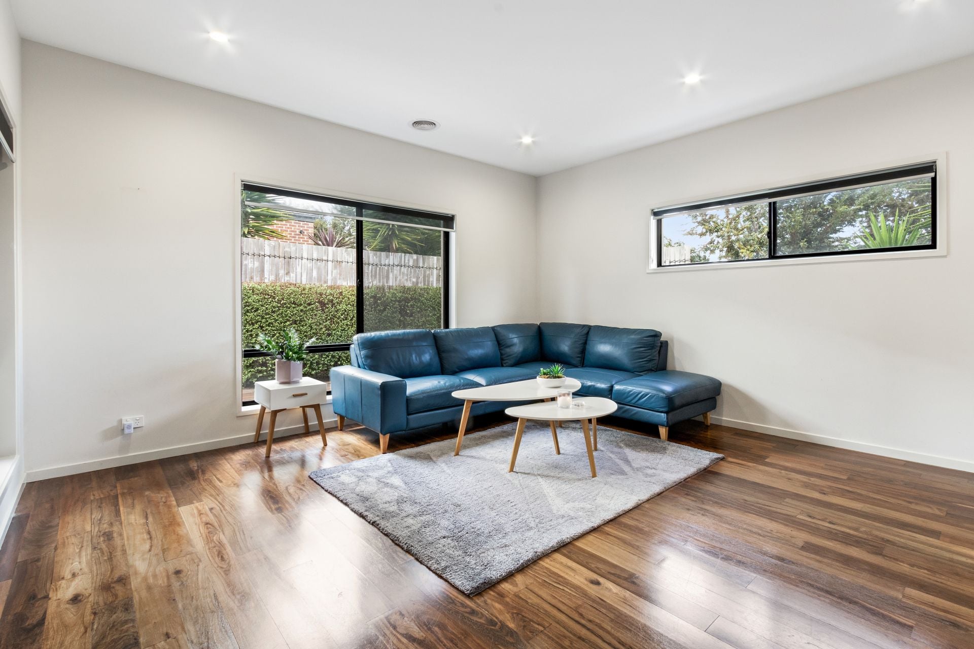 WHEN SIZE, STYLE & LOCATION REALLY MATTER & FULLY FURNISHED
