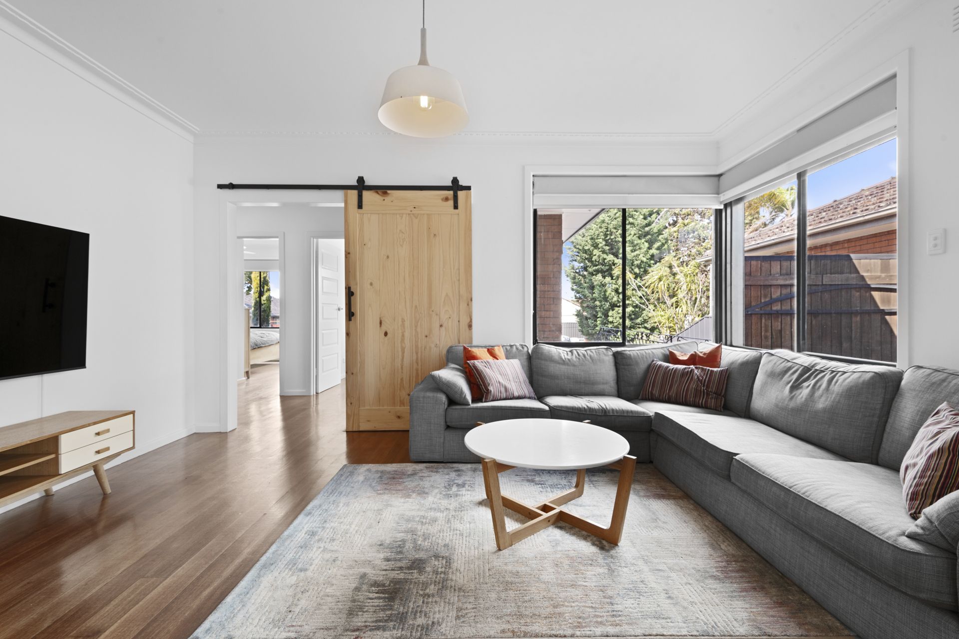 Stunning Home in Ideal Locale