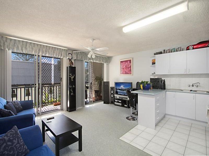 6/30 'New Galaxy' Lanham Street COOLANGATTA QLD, Coolangatta - Thumbnail 4