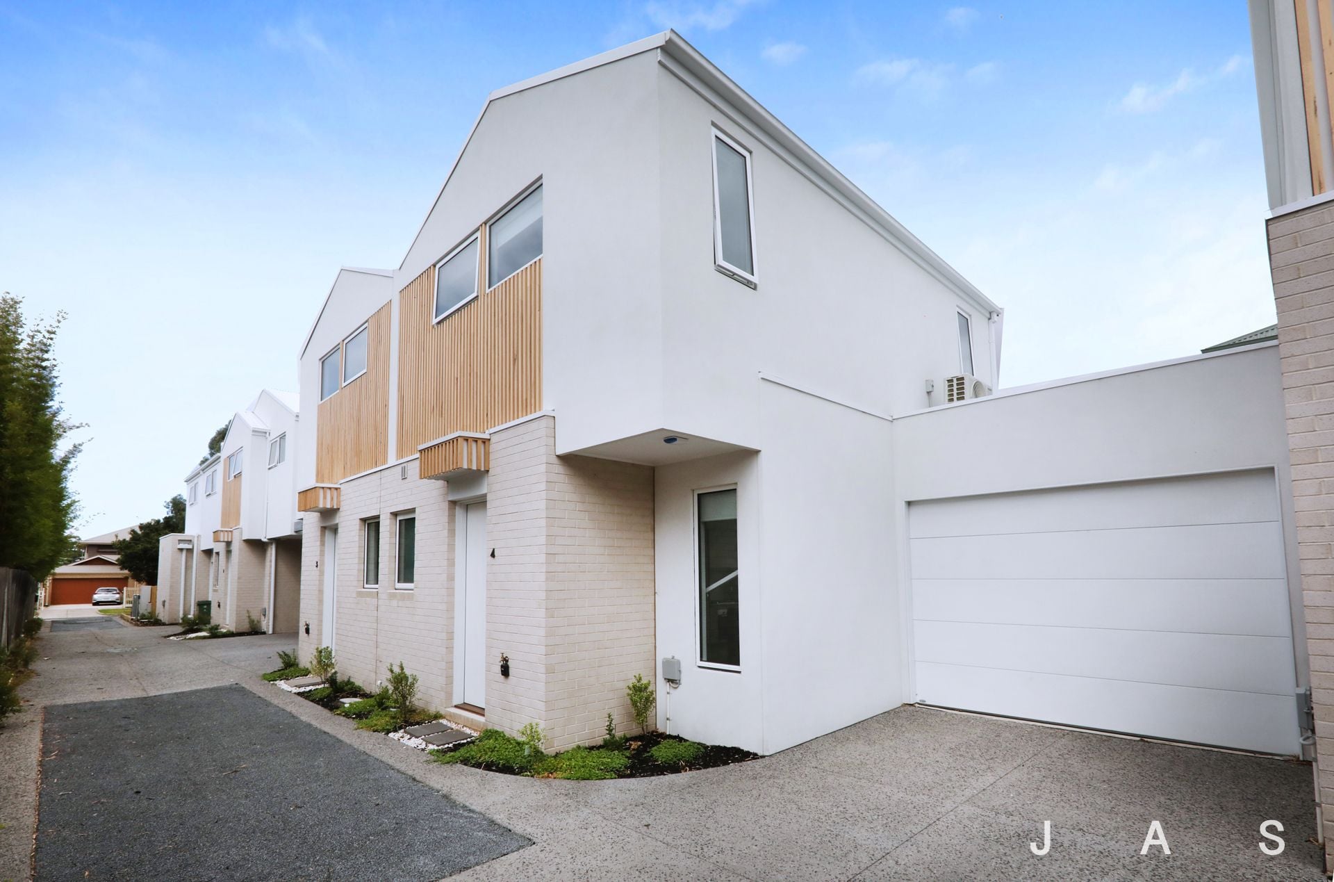 4/12 Hampton Parade West Footscray VIC, West Footscray - Thumbnail 2