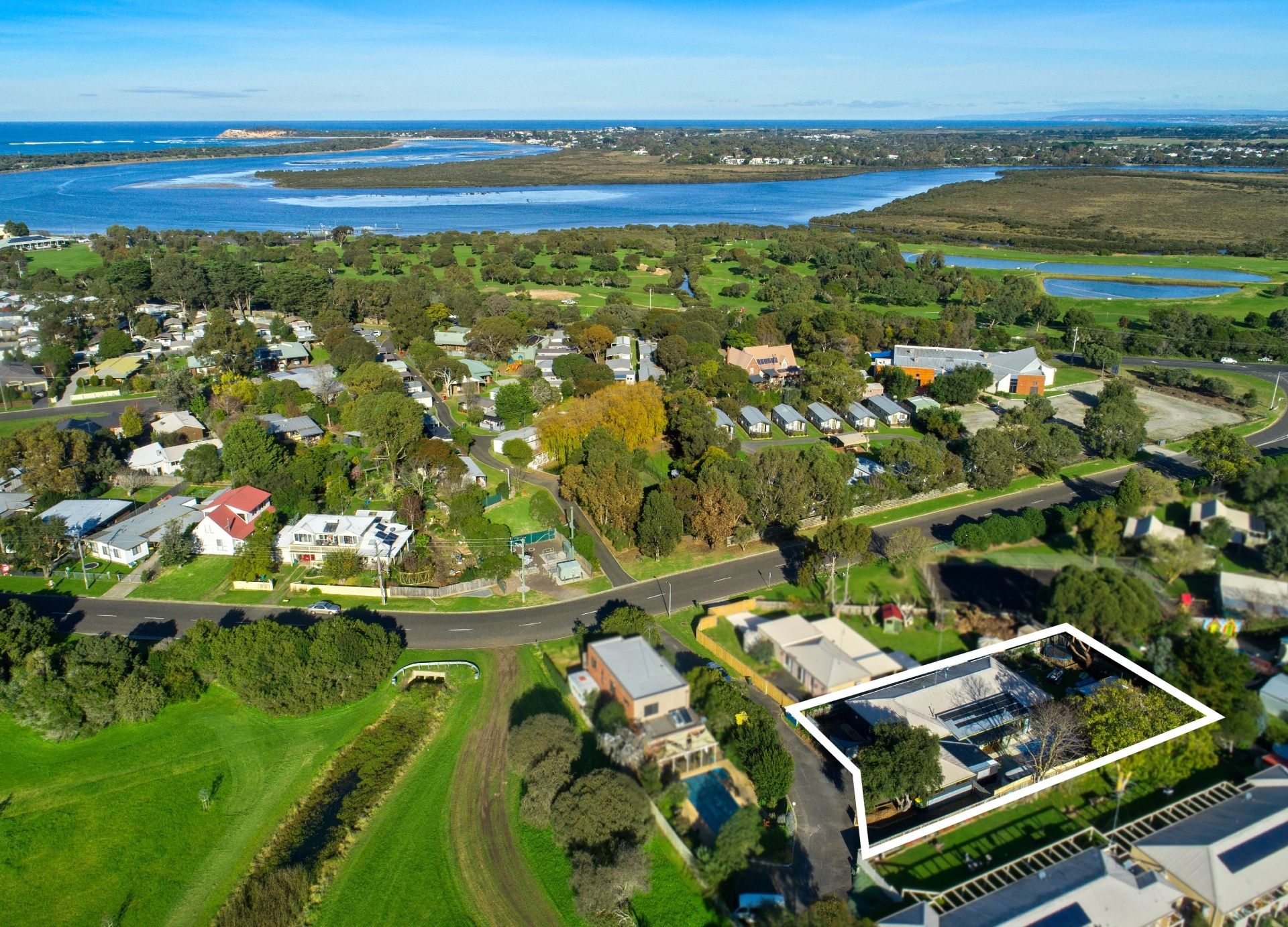 2/17 Lake Avenue Ocean Grove VIC, Ocean Grove - Thumbnail 4