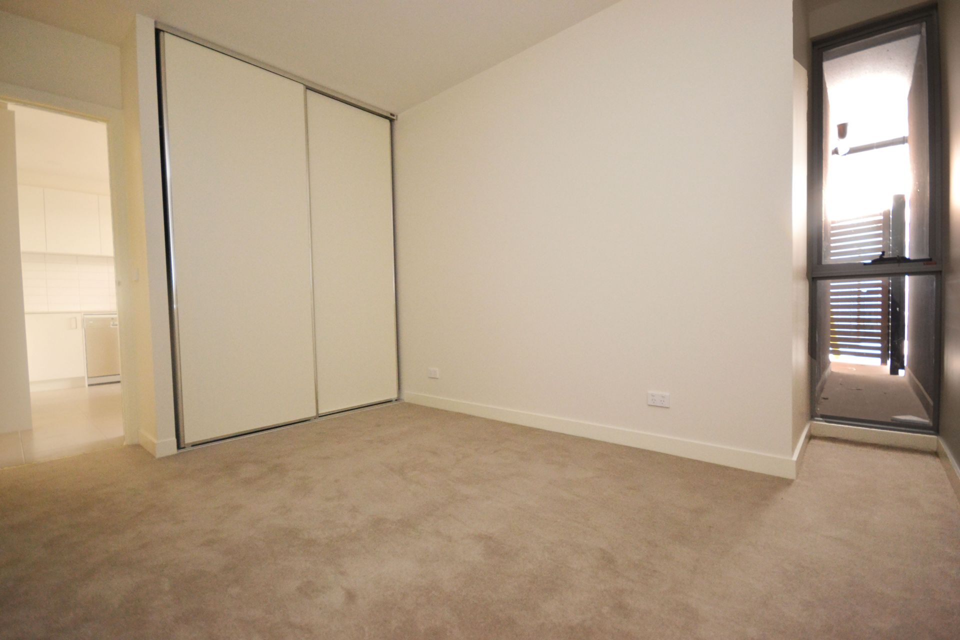 BRAND NEW - PRESTIGIOUS APARTMENT LIVING