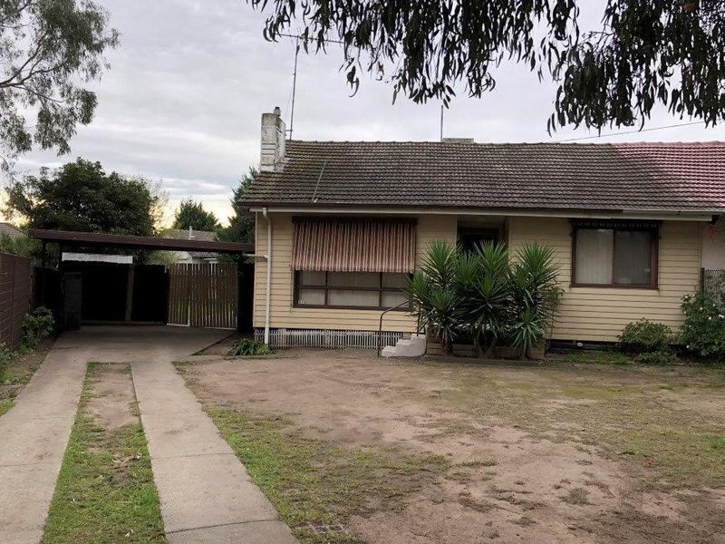 32 Ramu Parade, Heidelberg West