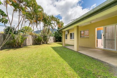 2/14 Trucano Close, Whitfield