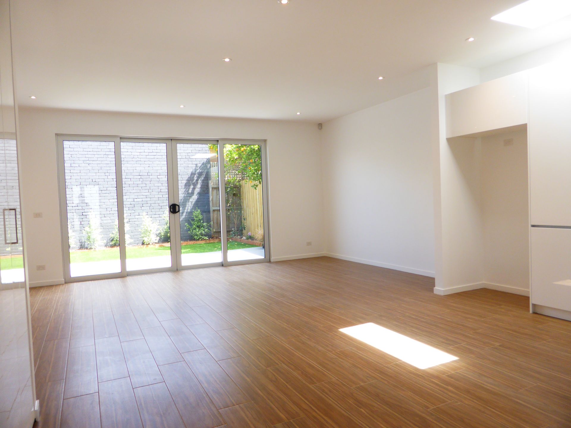 Brand New Townhouse With A Contemporary Design In A Prime location!