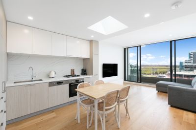 608/8 Foreshore Boulevard, WOOLOOWARE