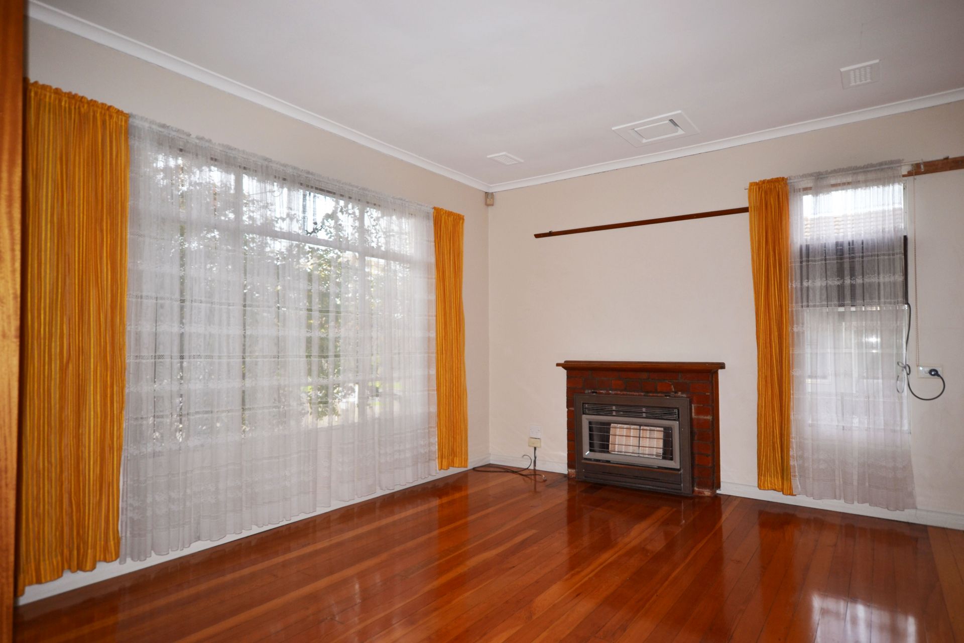 INSPECTION WILL NOT DISAPPOINT!