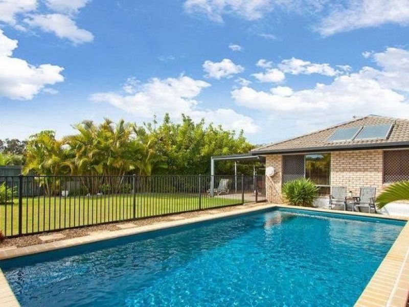 3 Cook Crescent TWEED HEADS SOUTH NSW, Tweed Heads South - Thumbnail 2