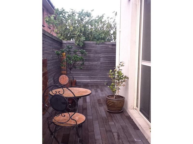 Modern Apartment in the Heart of Thornbury!