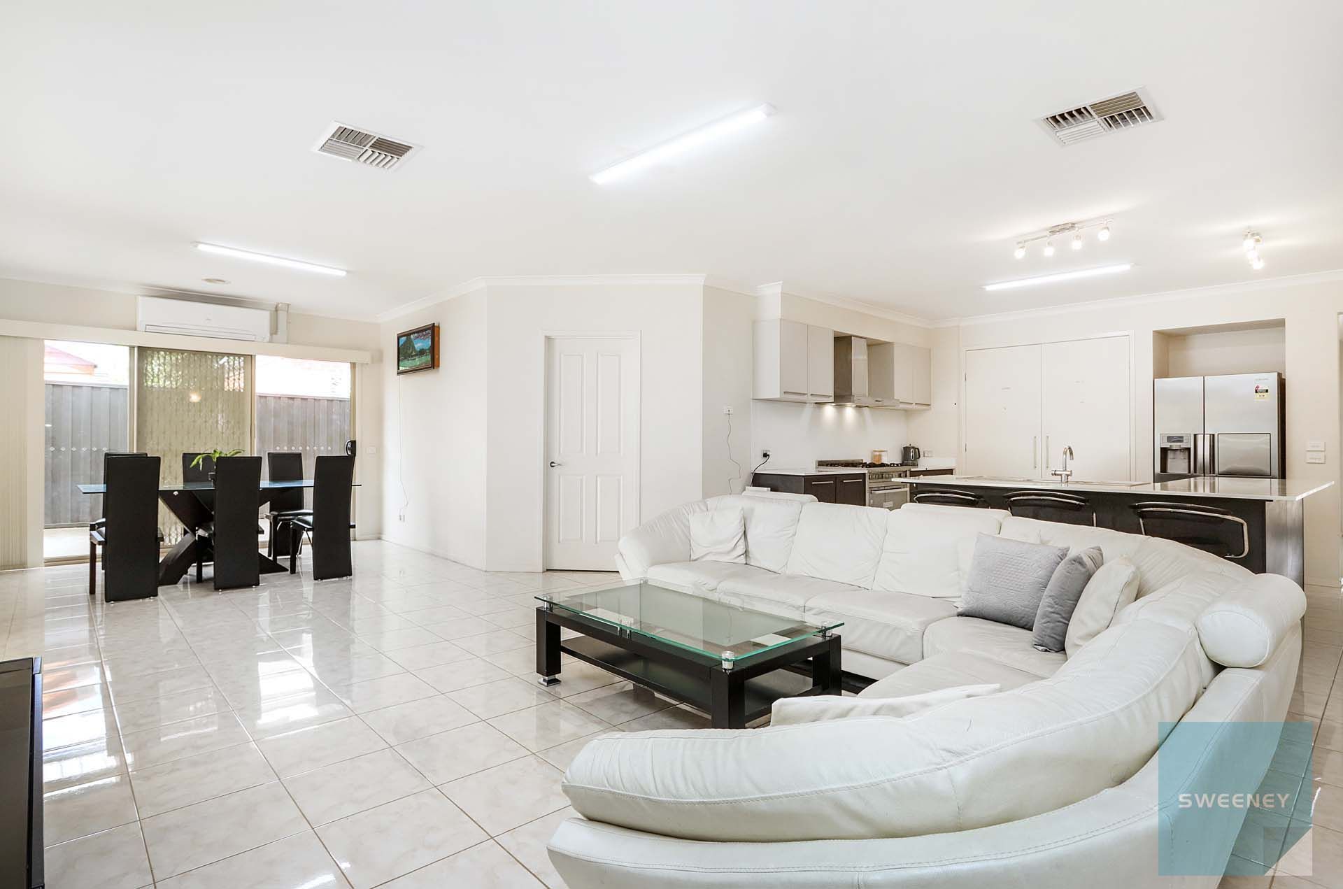 29 Streeton Avenue, Caroline Springs - Thumbnail 4