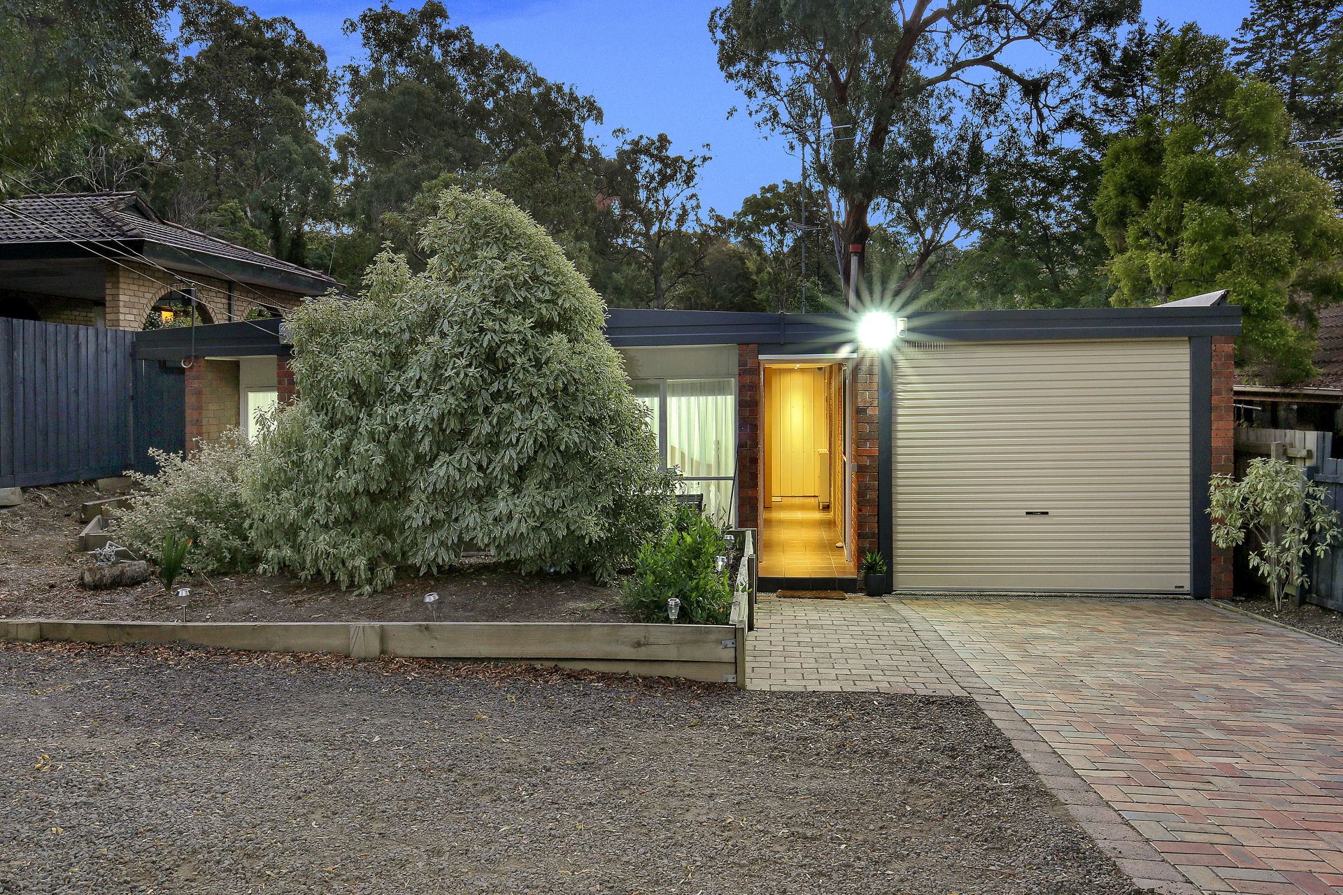 Real Estate For Sale 215 Bolton Street Eltham , VIC