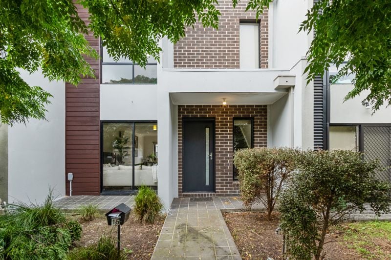 15 Huntingfield Street, Craigieburn