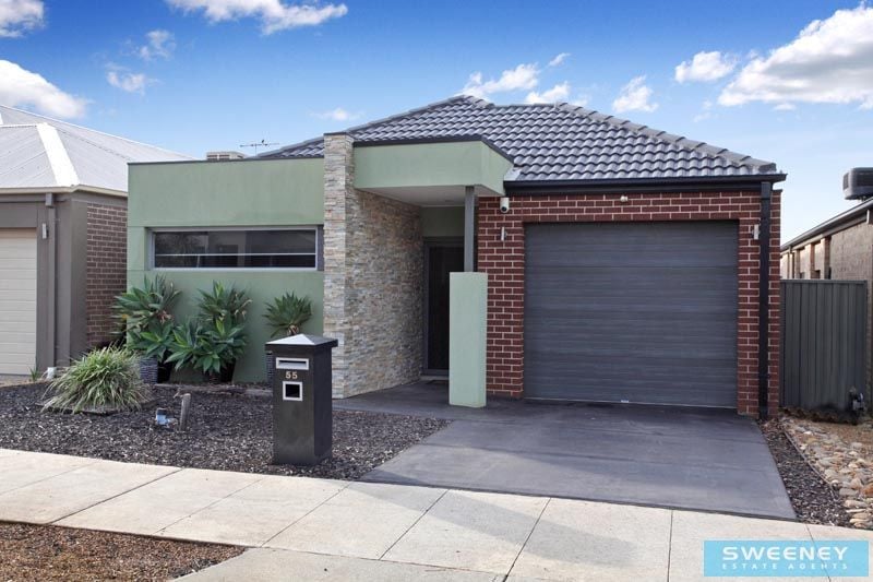 55 Kororoit Approach, Caroline Springs - Thumbnail 2