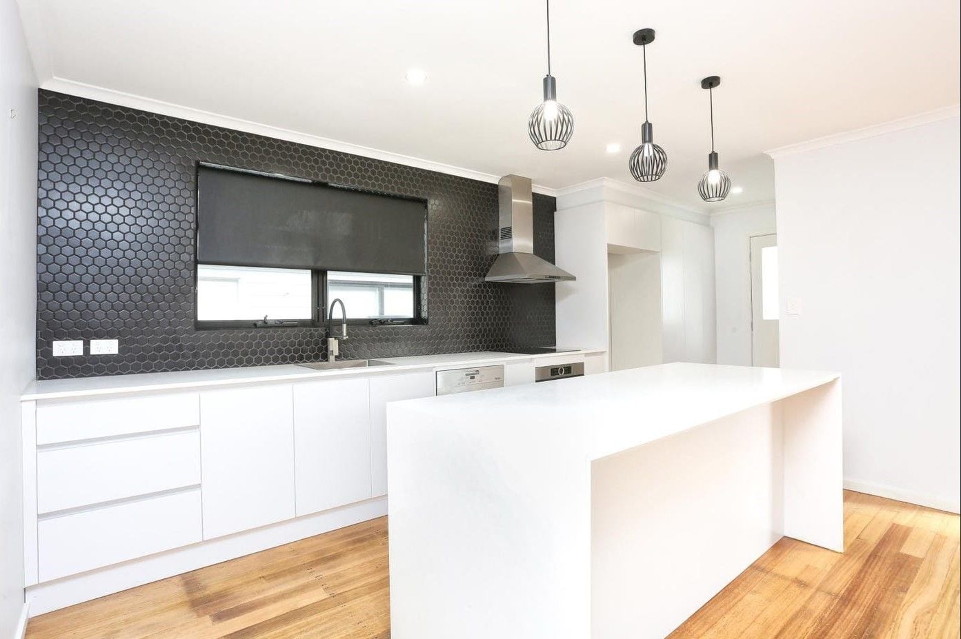 28 Stafford Street Footscray VIC, Footscray - Thumbnail 2