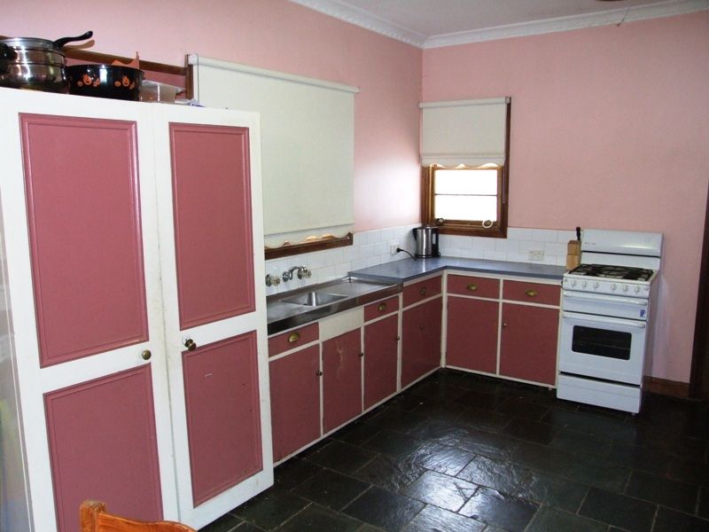 11 Standfield Street, Bacchus Marsh - Thumbnail 3