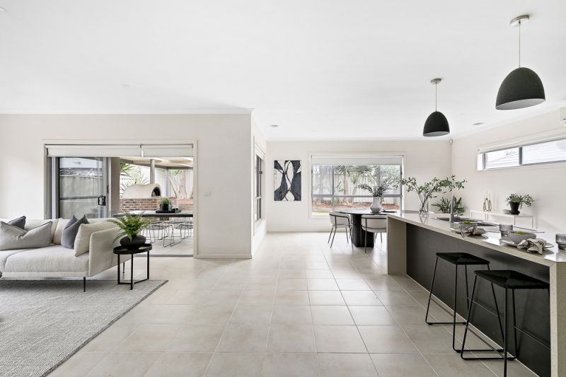 4 Carisbrook Street, Caroline Springs - Thumbnail 5