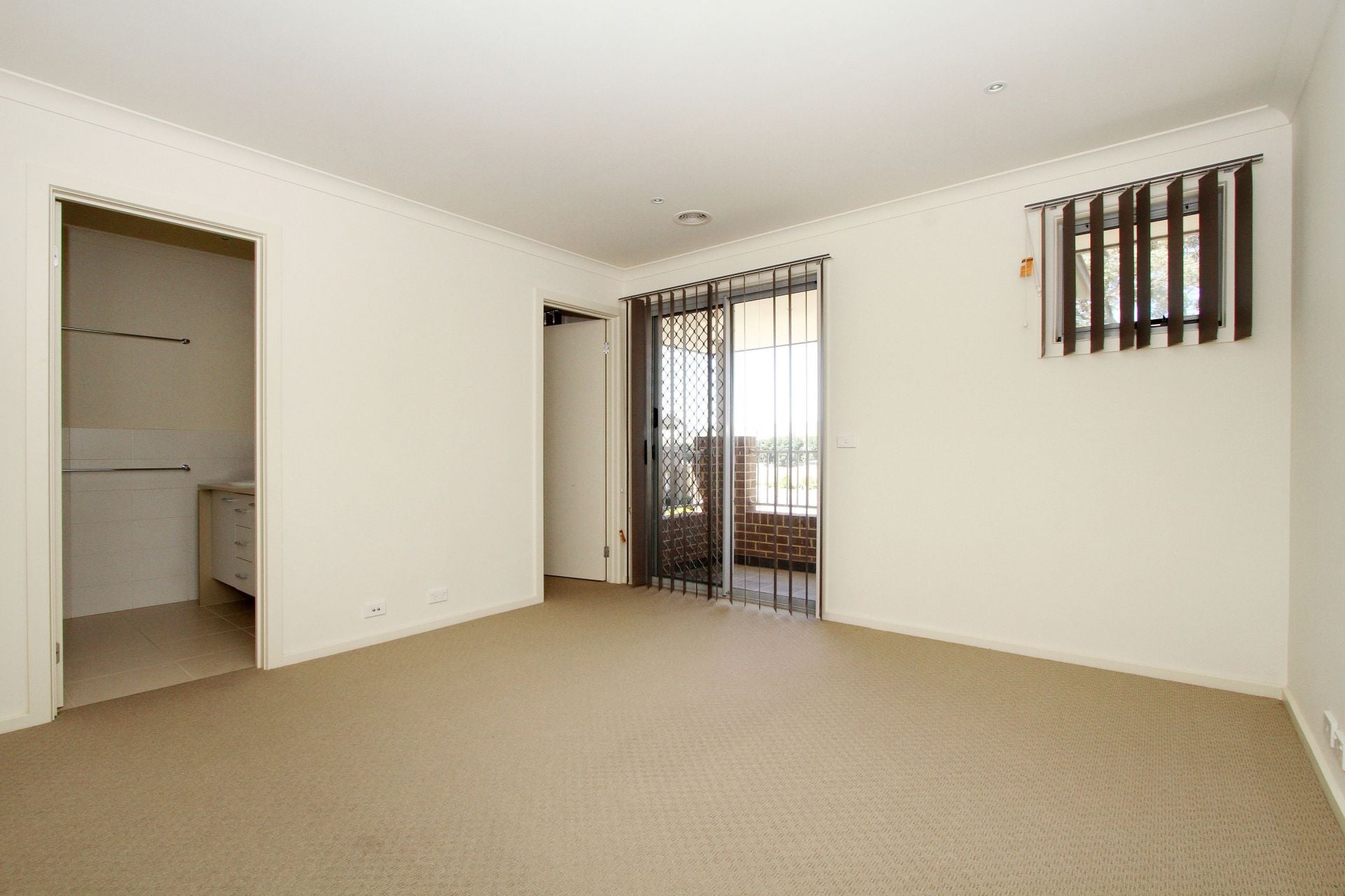 Lovely 3 Bedroom Townhouse