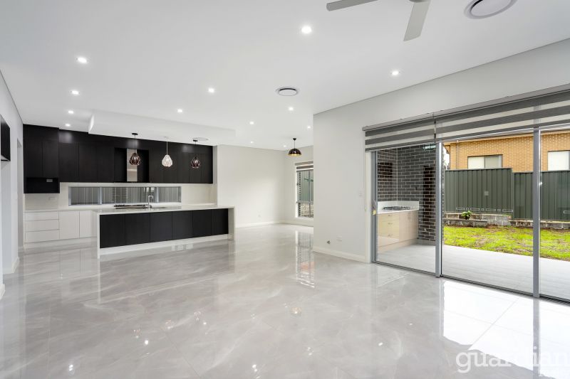 8 Ross Place North Kellyville NSW, North Kellyville - Thumbnail 4