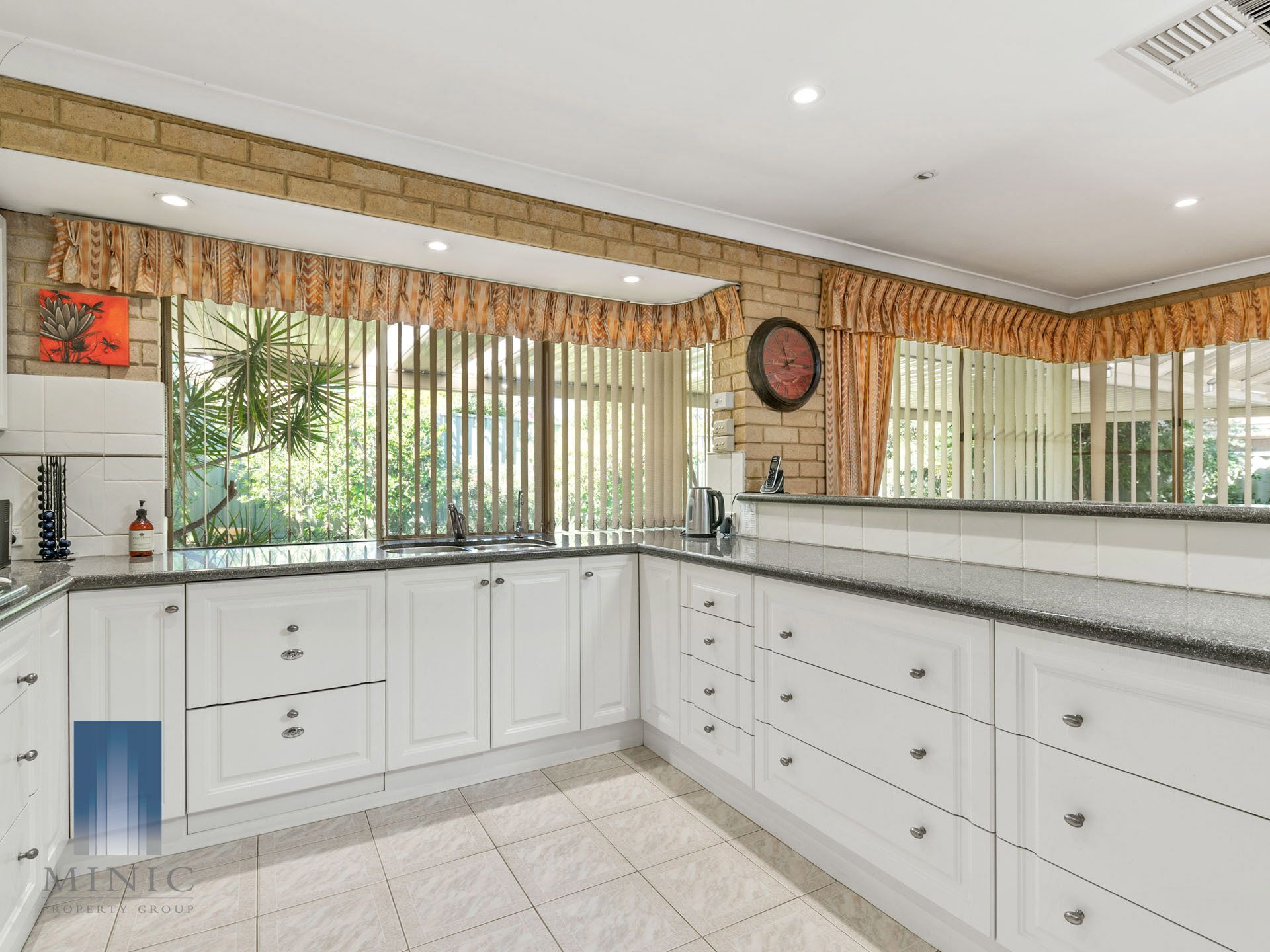 Real Estate For Sale 3 Curran Place Leeming , WA