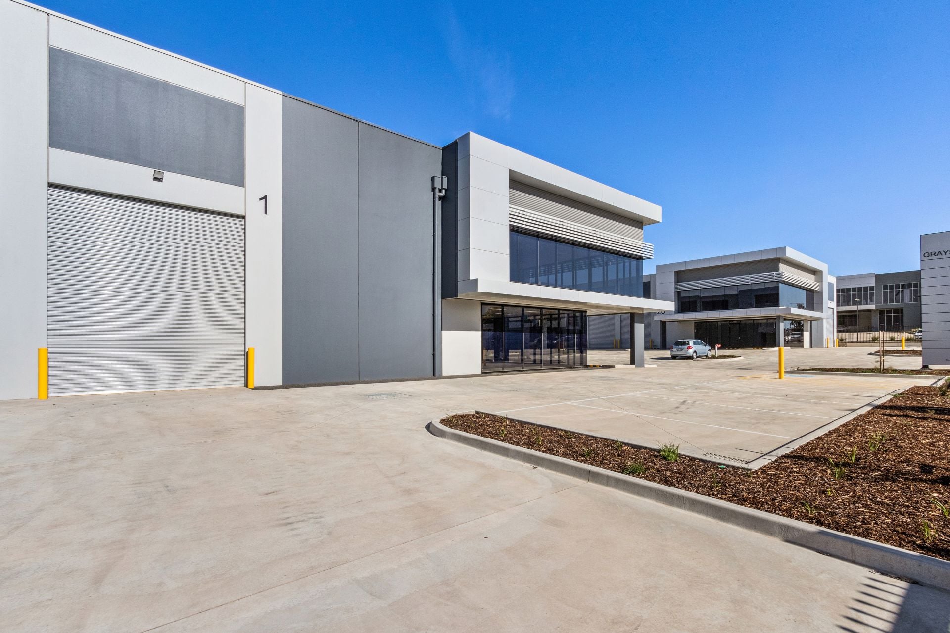 WAREHOUSE/ OFFICE/ SHOWROOM