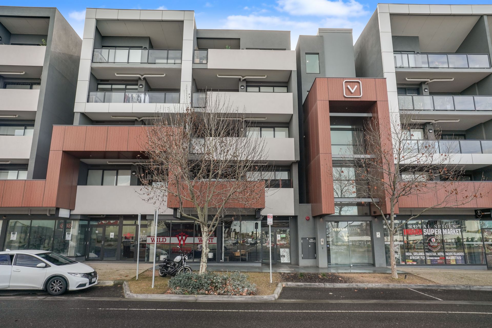 302/9 Commercial Road, Caroline Springs VIC