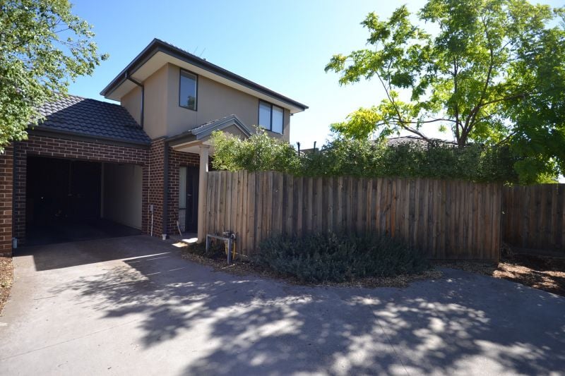 4/2 Little Wurruk Lane, Preston