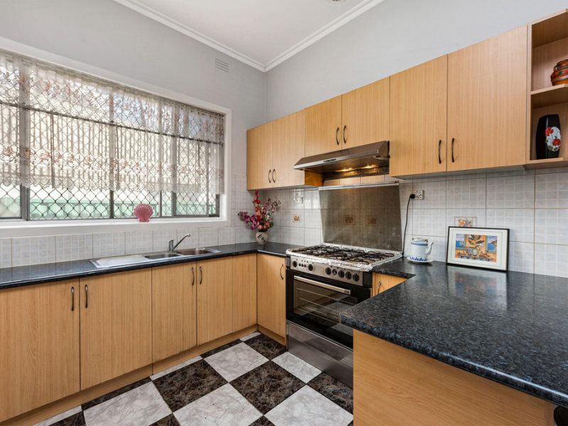 8 Errol Street, Footscray - Thumbnail 7