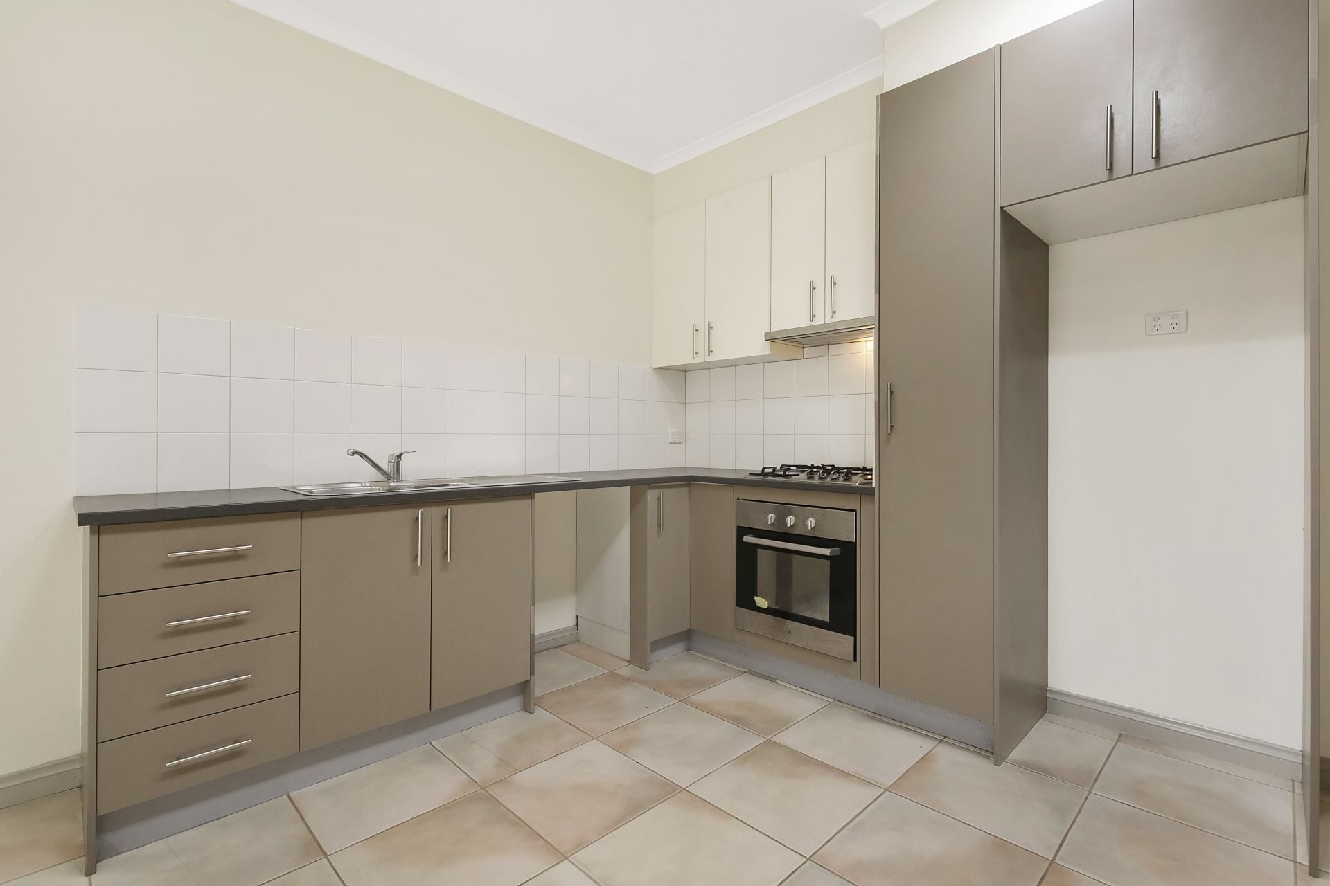 Low Maintenance Living and Close to All Amenities!