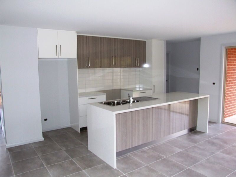 2/22 Victoria Street, Bacchus Marsh - Thumbnail 3