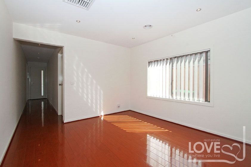 CAST YOUR EYES ON EYNESBURY VIEW      *Insp Wed 27th Apr @ 4:30pm*