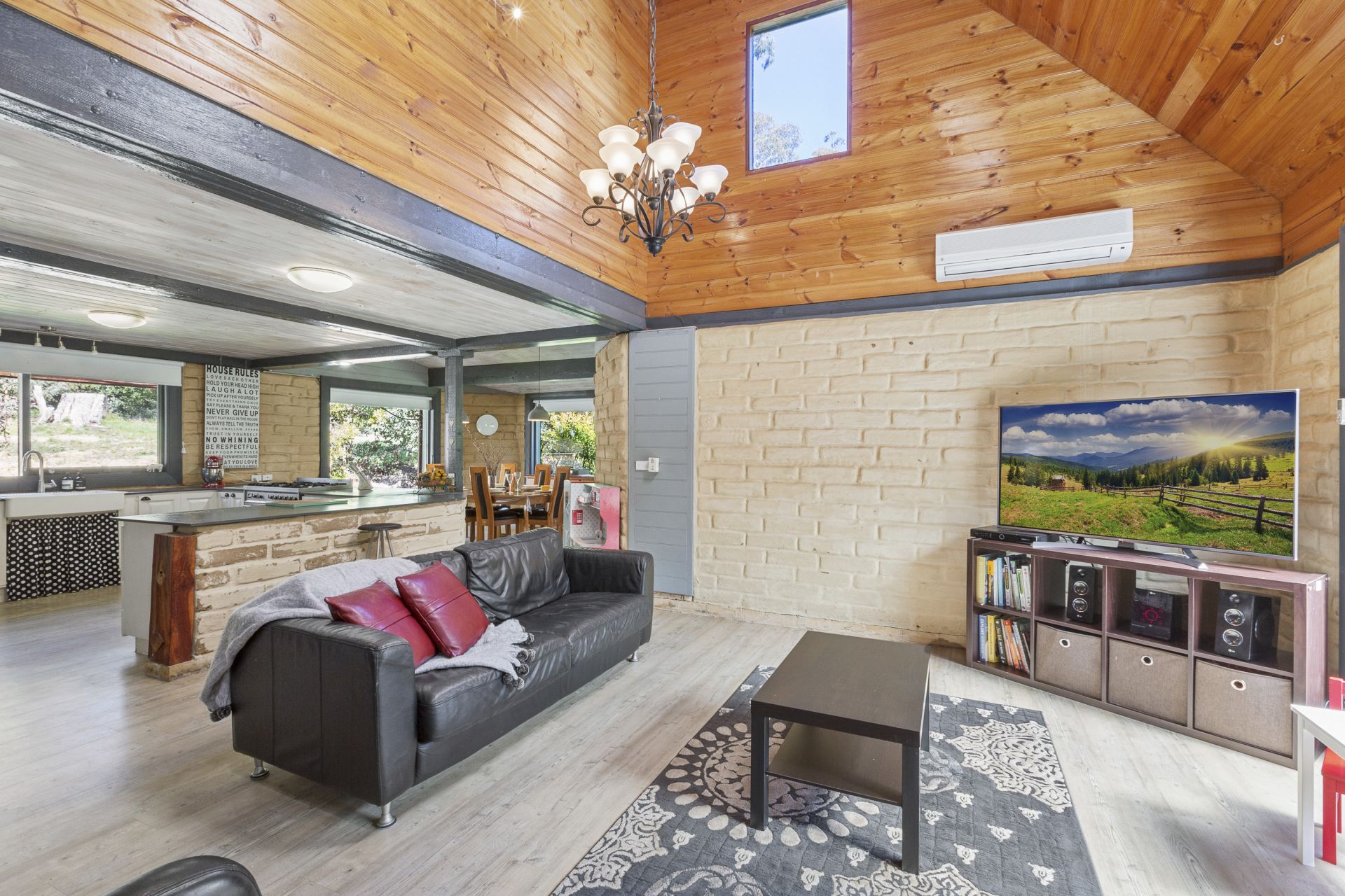 95 Cowans Drive, Dales Creek Sweeney Estate Agents