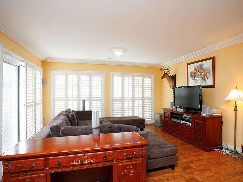 20 Greenwich Crescent, Caroline Springs - Thumbnail 5