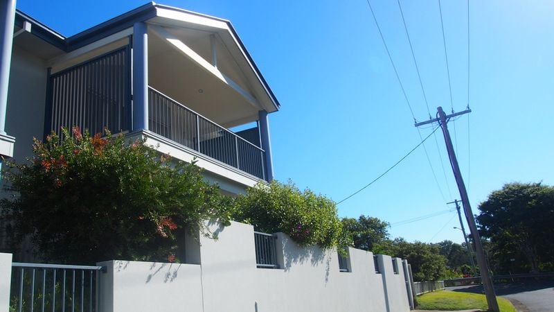 3 BEDROOM TOWNHOUSE IN URUNGA CBD