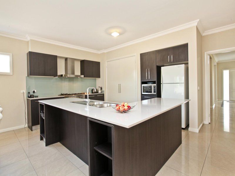 26 Salina Walk, Caroline Springs - Thumbnail 3