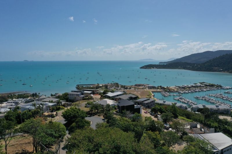14 Airlie View, Airlie Beach Taylors Property Specialists